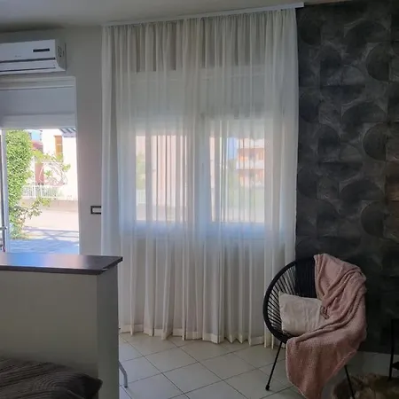 Apartment Onlystudio With Free Parking Zadar