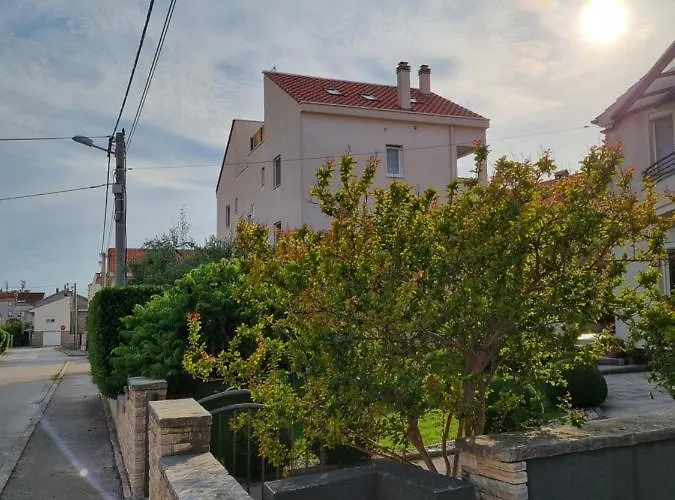 Onlystudio With Free Parking Apartman