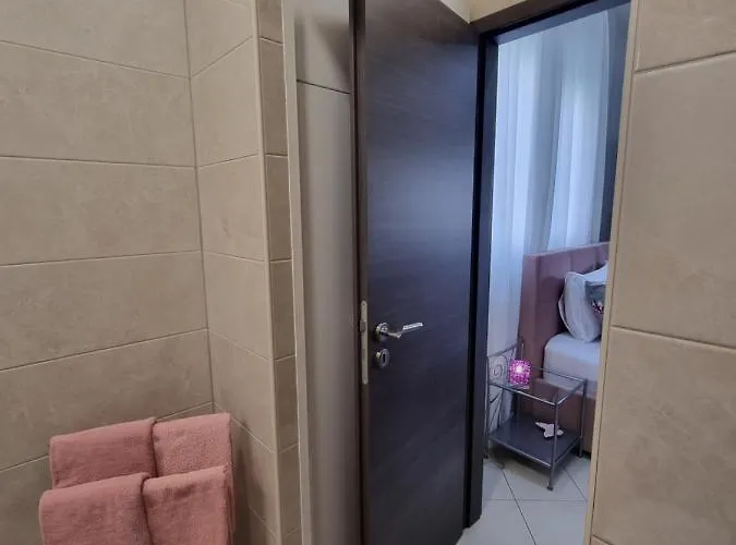 公寓 Onlystudio With Free Parking 扎达尔