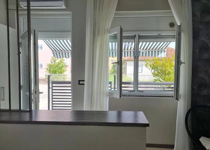 Onlystudio With Free Parking Lägenhet Zadar