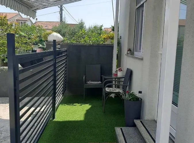 Onlystudio With Free Parking 公寓 扎达尔